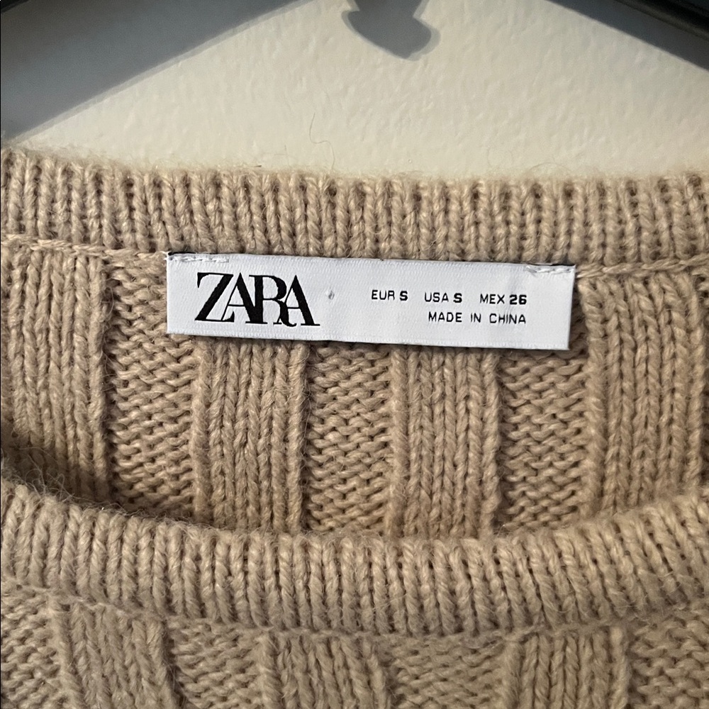 Zara Tan Ribbed Knit Top - Picture 2 of 3